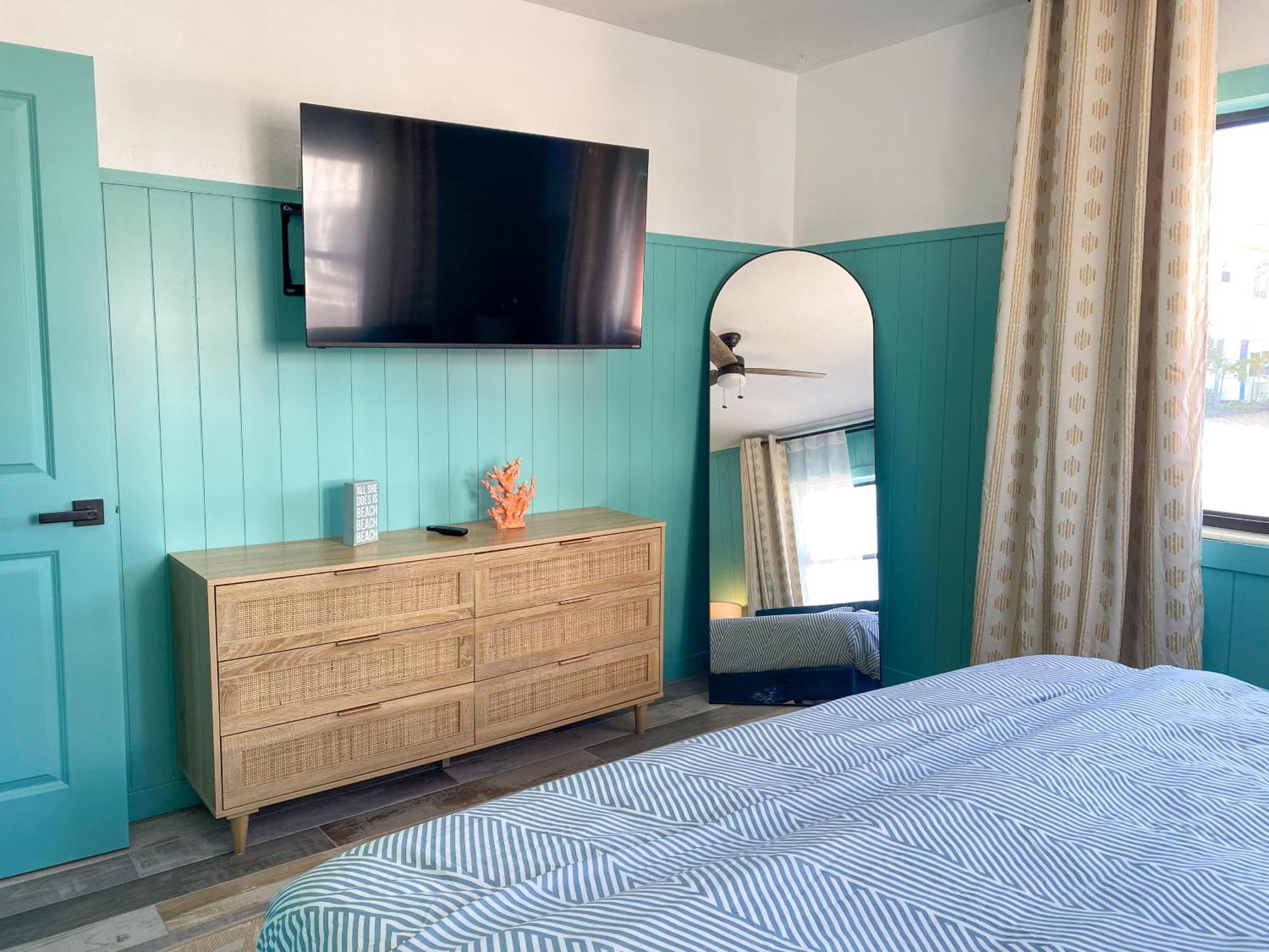 Oasis Palms Resort Сейнт Пийт Бийч Екстериор снимка