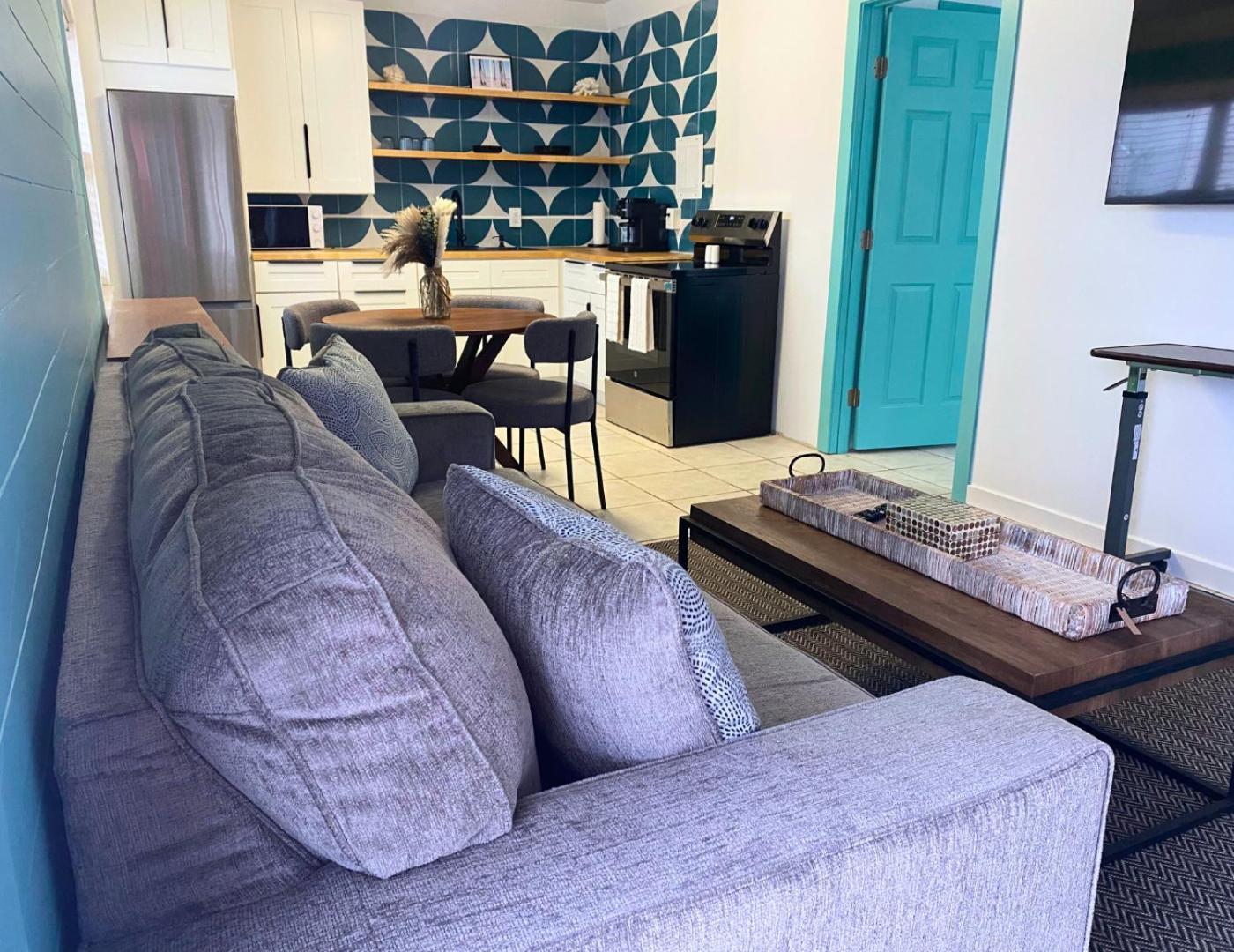 Oasis Palms Resort Сейнт Пийт Бийч Екстериор снимка