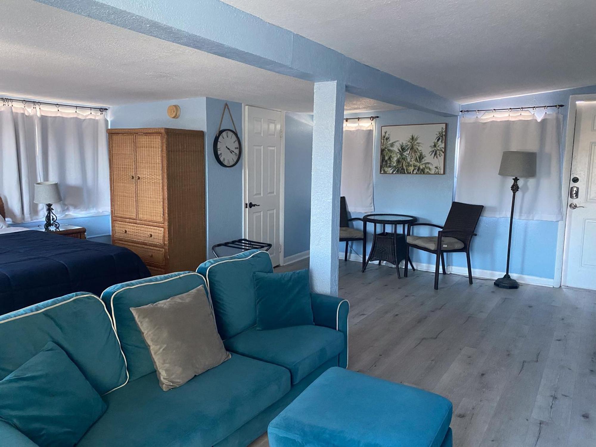 Oasis Palms Resort Сейнт Пийт Бийч Екстериор снимка