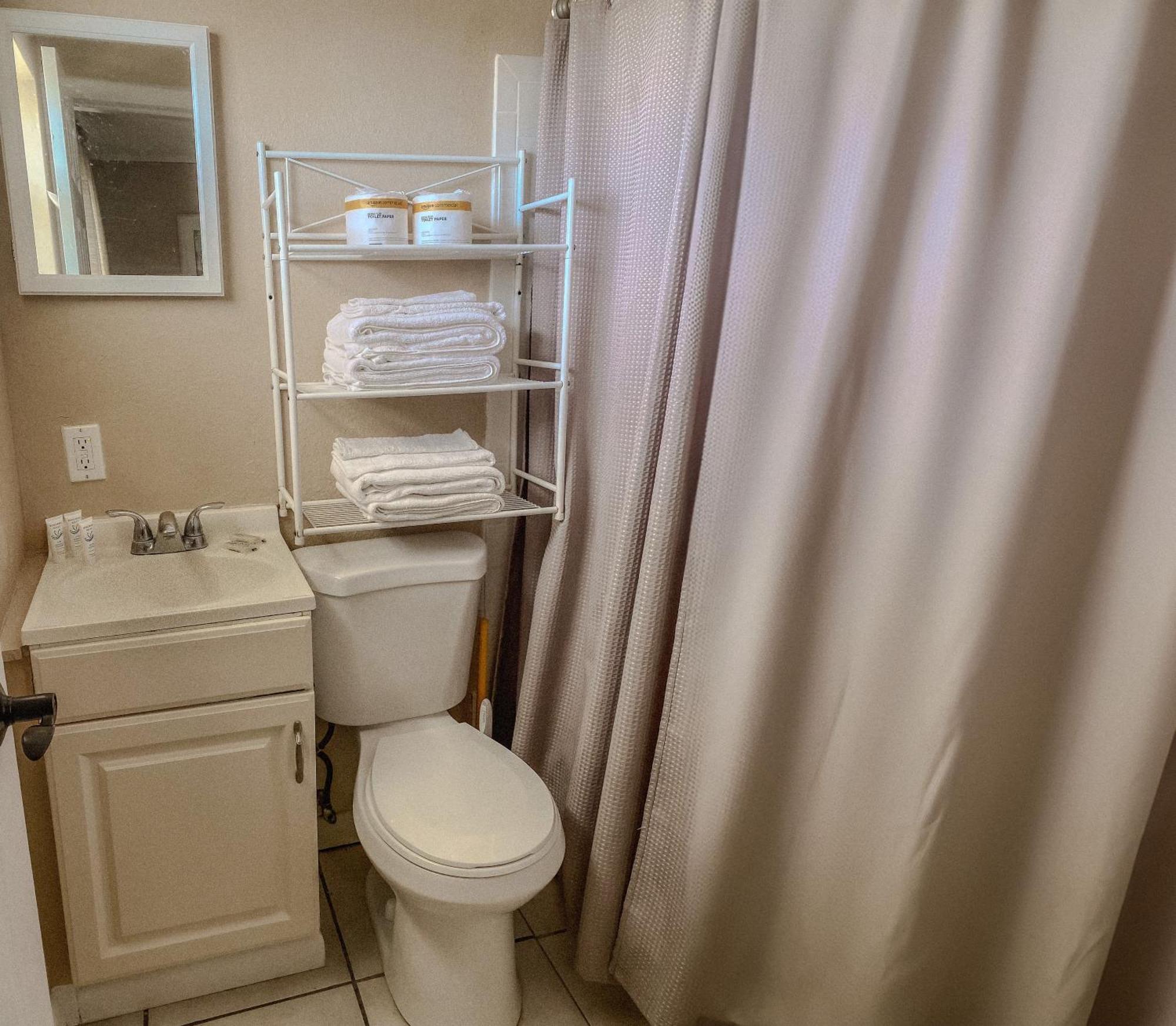 Oasis Palms Resort Сейнт Пийт Бийч Екстериор снимка