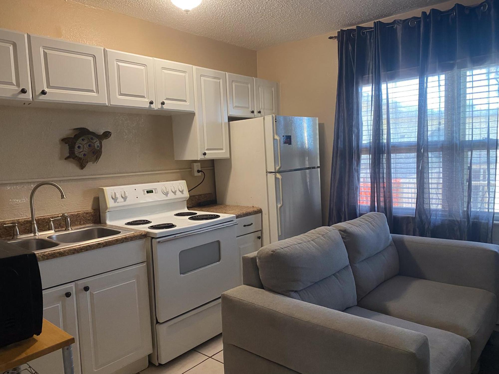 Oasis Palms Resort Сейнт Пийт Бийч Екстериор снимка